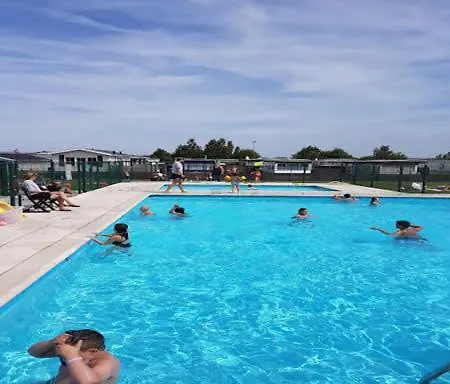 Chalet Aan Zee مكان تخييم دي هان